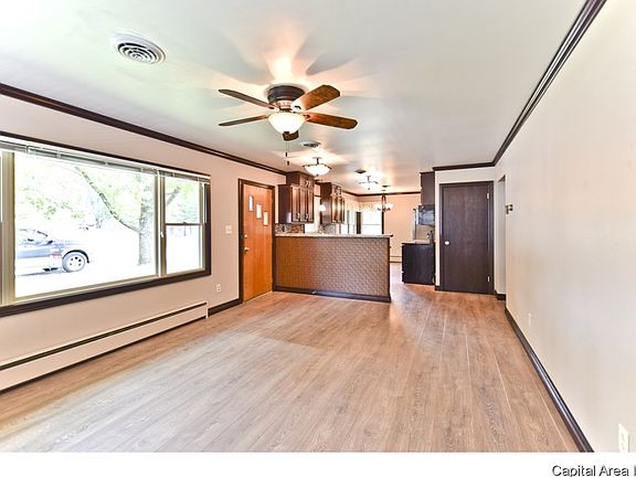 2nd image of 215 W Jefferson St