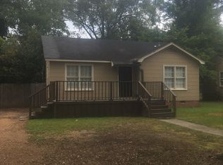 408 Cherokee Rd, Greenwood, MS 38930