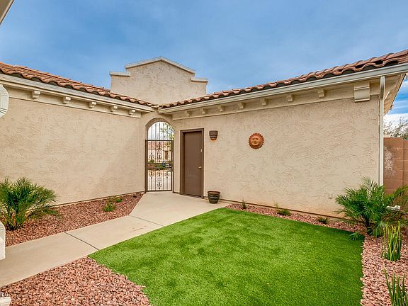 4th image of 872 E La Costa Pl