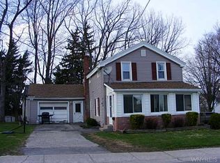 4 Gibson St, Oakfield, NY 14125