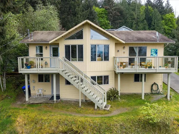 3122 Dolphin Dr, Nanaimo, BC V9P 9J2