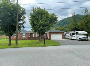 123 Jenkins Hollow Rd, Elizabethton, TN 37643