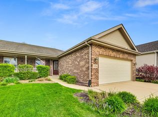 956 Arrowhead Dr, Elwood, IL 60421