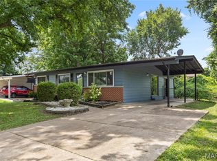 2025 Thunderbird Ave, Florissant, MO 63033