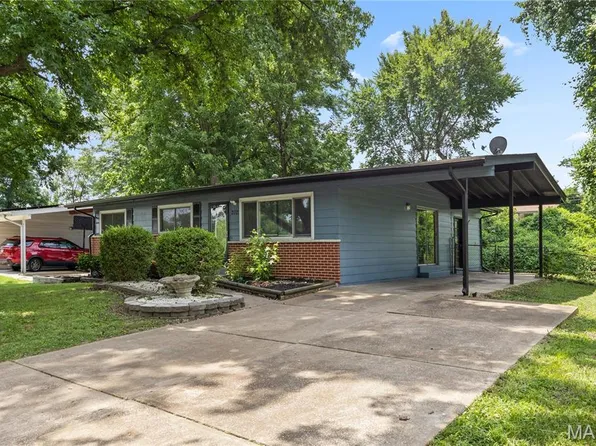 2025 Thunderbird Ave, Florissant, MO 63033