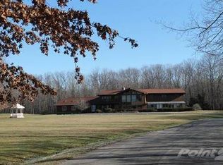 10601 Maudlin Rd, New Buffalo, MI 49117