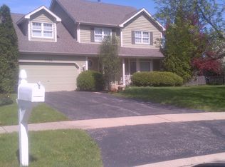 1735 Frost Ln, Naperville, IL 60564