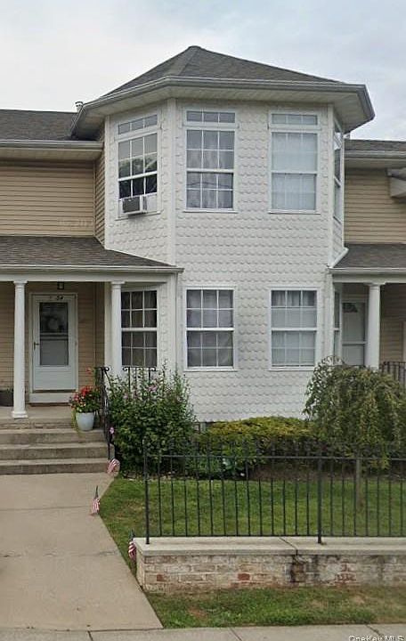 1st image of 54 Landing Road