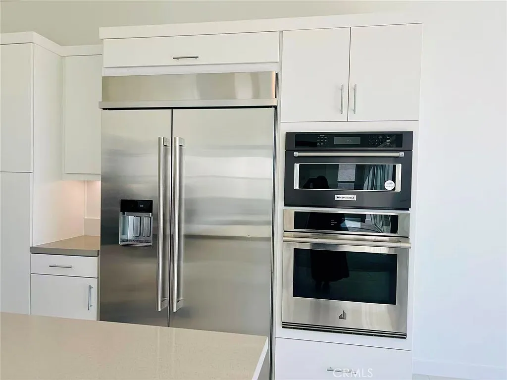 1 bed, 600 sqft, $1,800 — Photo 3