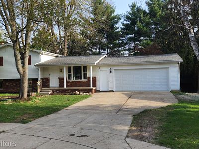 814 Murphy Ct, Linden, MI, 48451