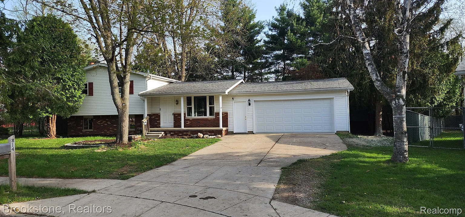 814 Murphy Ct photo 1