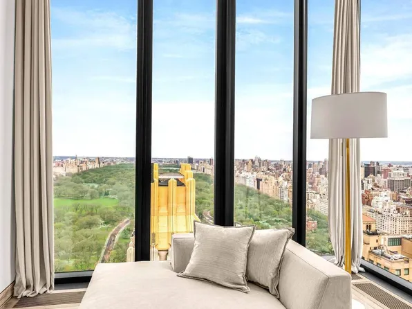 111 West 57th Street image 10 of 34