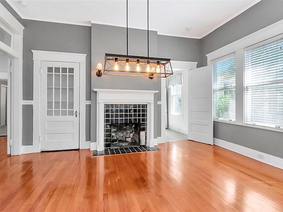 5th image of 1012 S Rome Ave