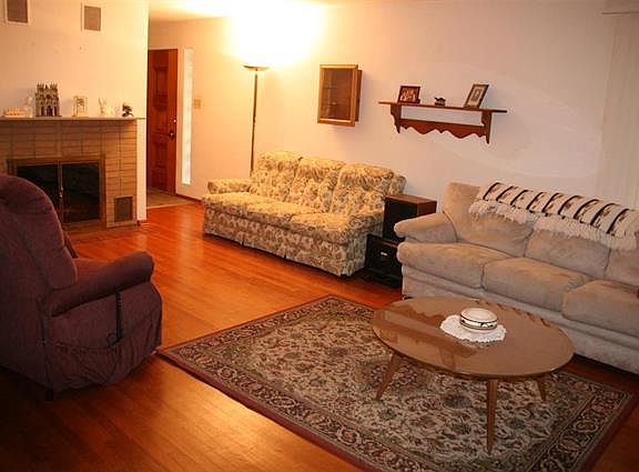 3rd image of 1534 Cottage Ave