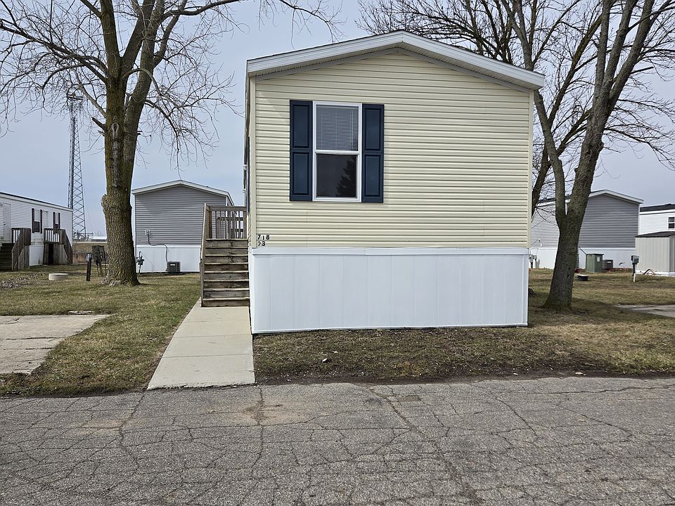 1st image of 765 S River Rd #0