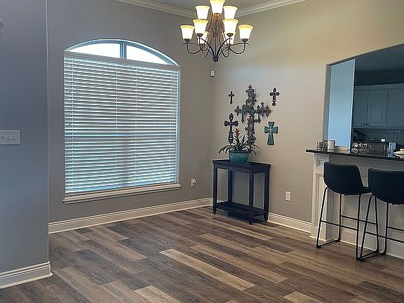 4th image of 118 Jay Ln