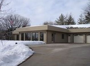 N5137 Summit Dr, Fond Du Lac, WI 54937