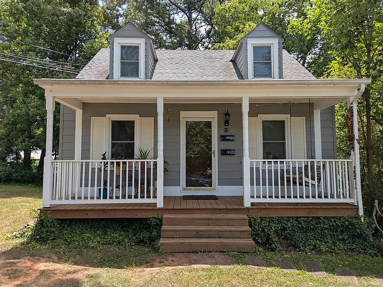 11 Mobile Ln #A — Photo 2