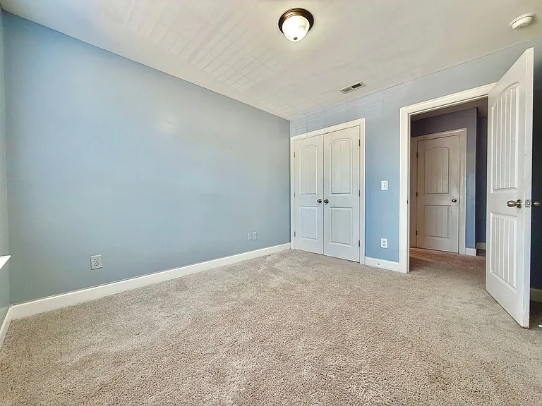 4601 Fonso Dr — Photo 32