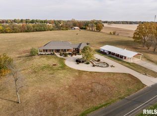 1535 Nieders Ln, Quincy, IL 62305