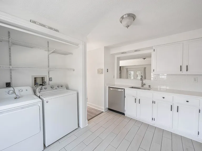 10 Forestview Ct — Photo 8