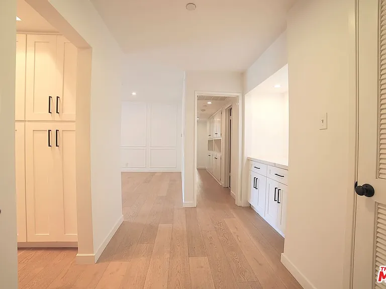 125 Montana Ave #101 — Photo 13