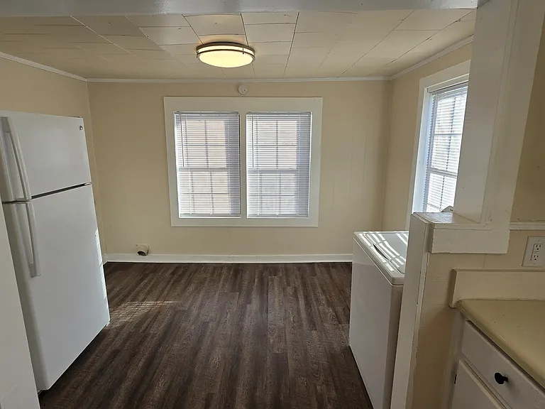 200 Mill Ave — Photo 11