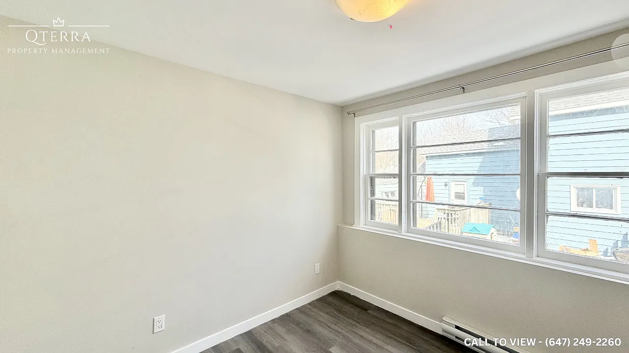 142 Brock St — Photo 4