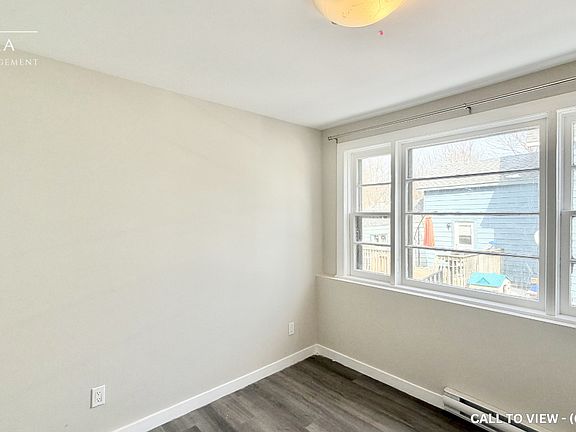 4th image of 142 Brock St #3