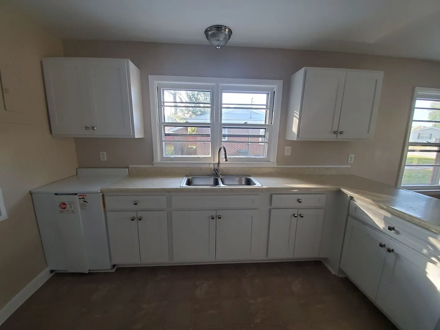 525 Terry Circle ~ Glendale Acres — Photo 3
