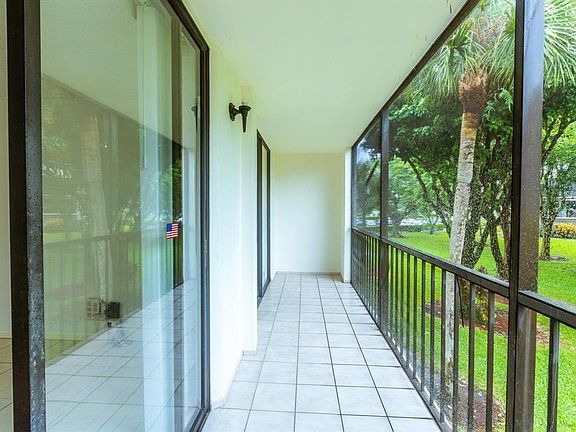 2nd image of 5250 Las Verdes Cir APT 202