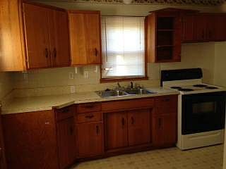 1st image of 505 NE Orchard Dr