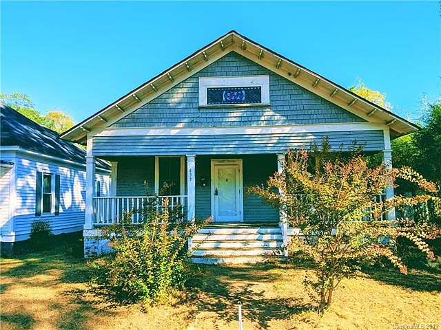 1st image of 639 Izard St