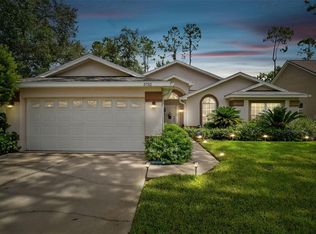 5712 Whitebark Dr, Zephyrhills, FL 33543