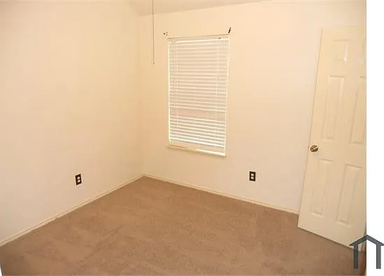 2024 Austin Dr — Photo 10