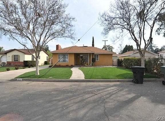 2nd image of 981 W 26th St