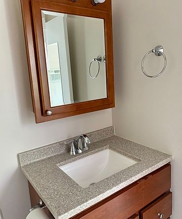 5th image of 965 Westmoreland Dr APT 5