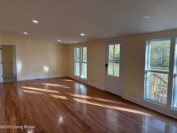 3rd image of 91 Broughton Ln