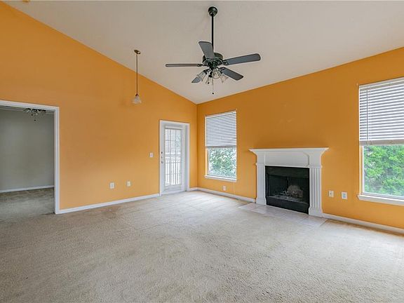 5th image of 17912 Villa Creek Dr