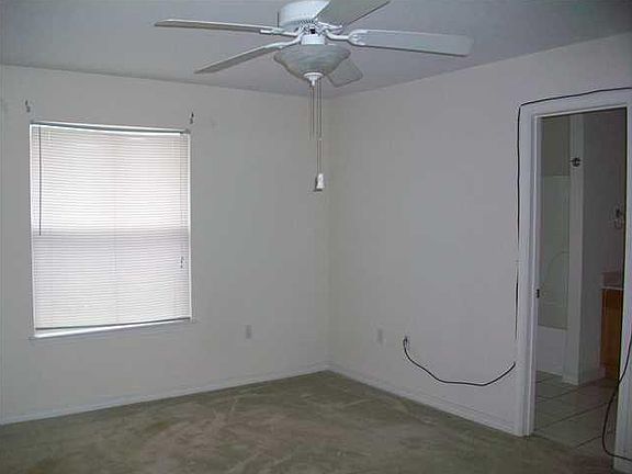 5th image of 2411 Houston Cir