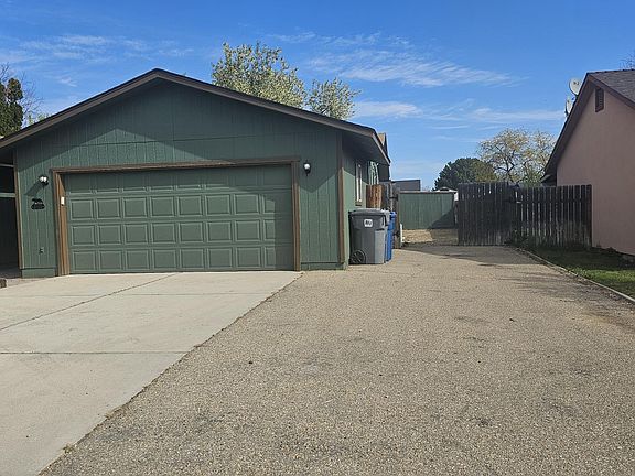 2nd image of 2815 Polaris St