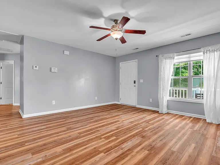 477 Sand Ridge Rd — Photo 7