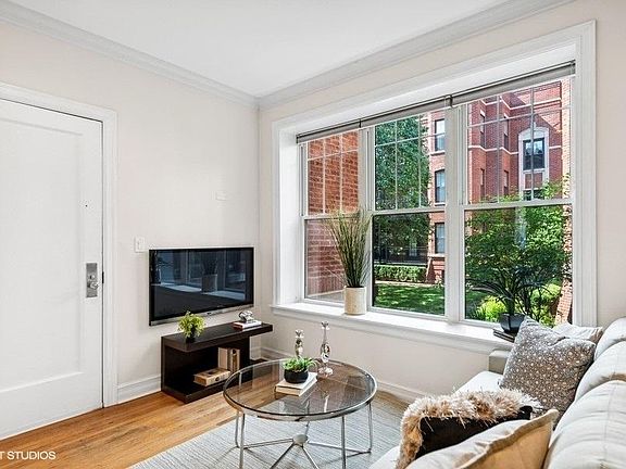 3rd image of 2705 N Mildred Ave APT 1B