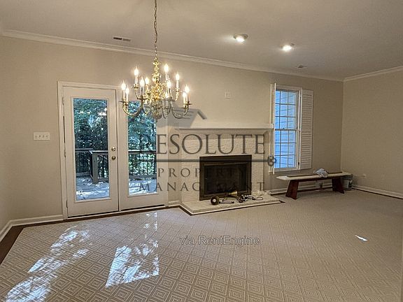 5th image of 1623 Village Glenn Dr
