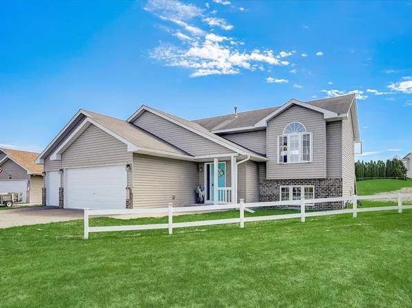 358 Paquin Dr, Somerset, WI 54025
