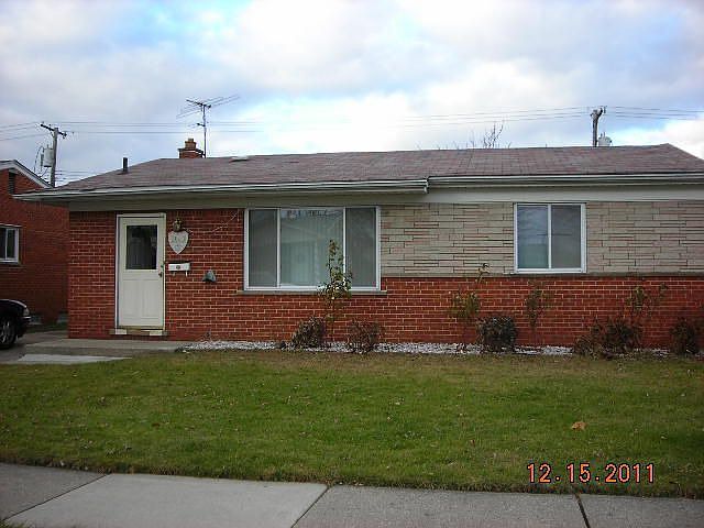 1st image of 1643 Westbrook Dr