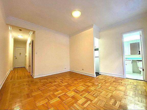 2nd image of 146 W 79th St APT 3A