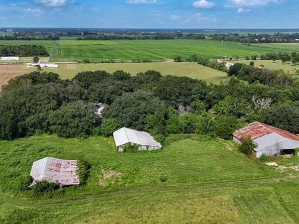 667 Soldier Rd, Rayne, LA 70578