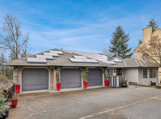 213 Hidalgo St, Lake Oswego, OR 97035