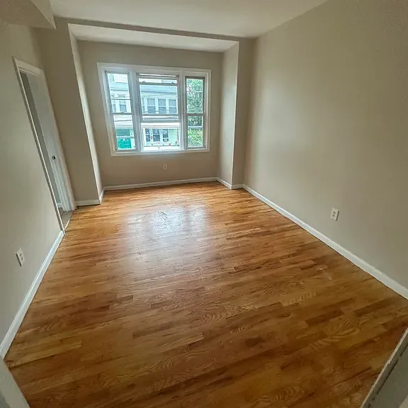72 Norwood St — Photo 1